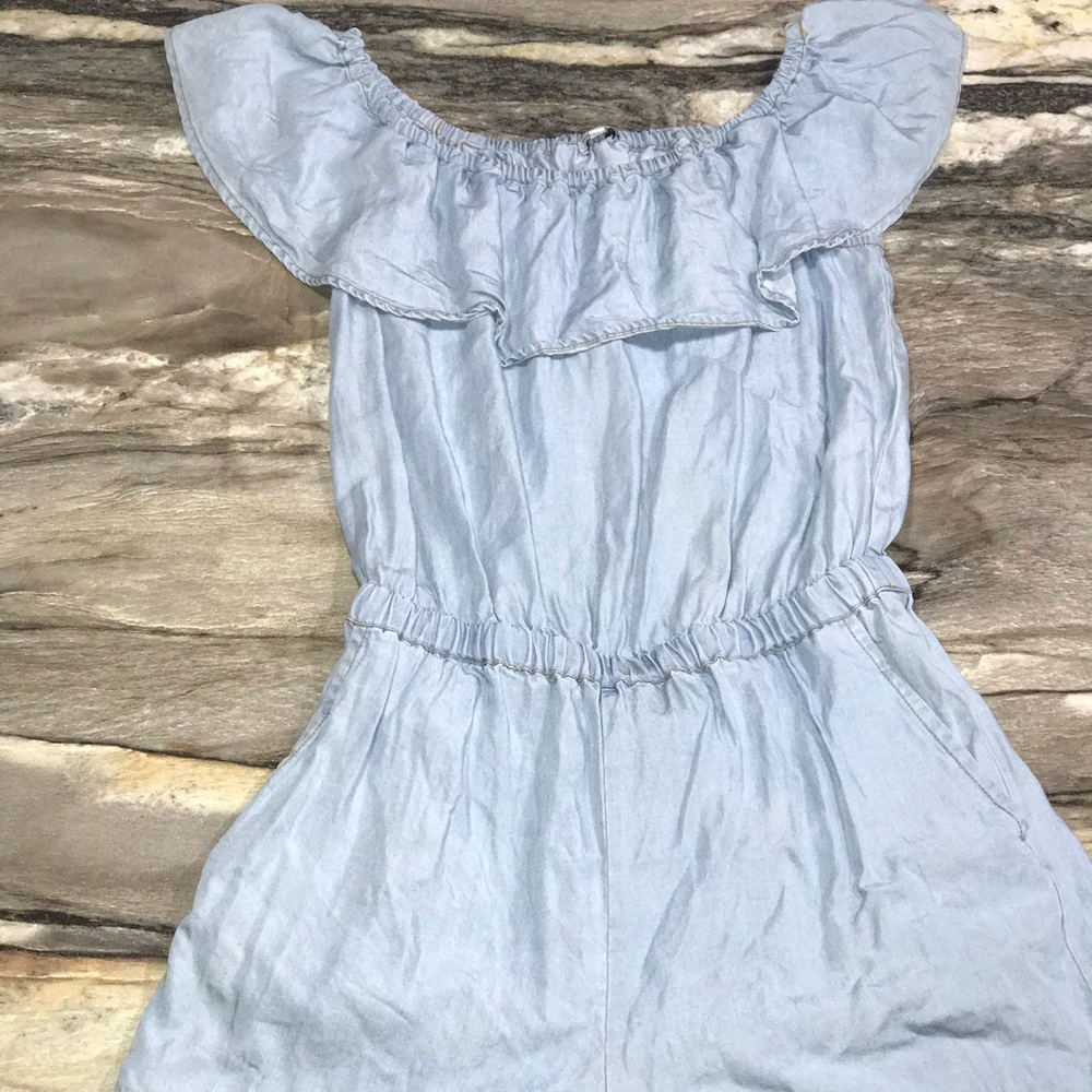 Off shoulder romper